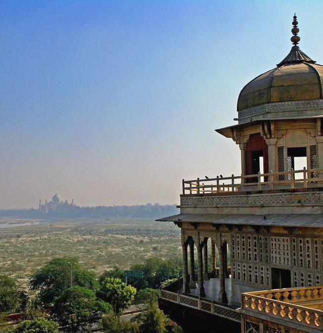 Agra Sightseeing Tour