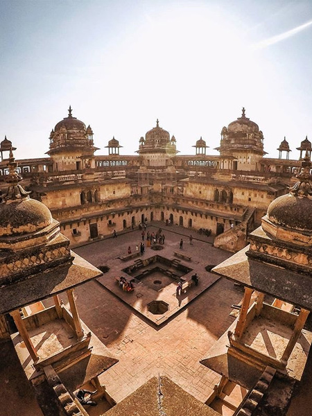 Orchha Fort